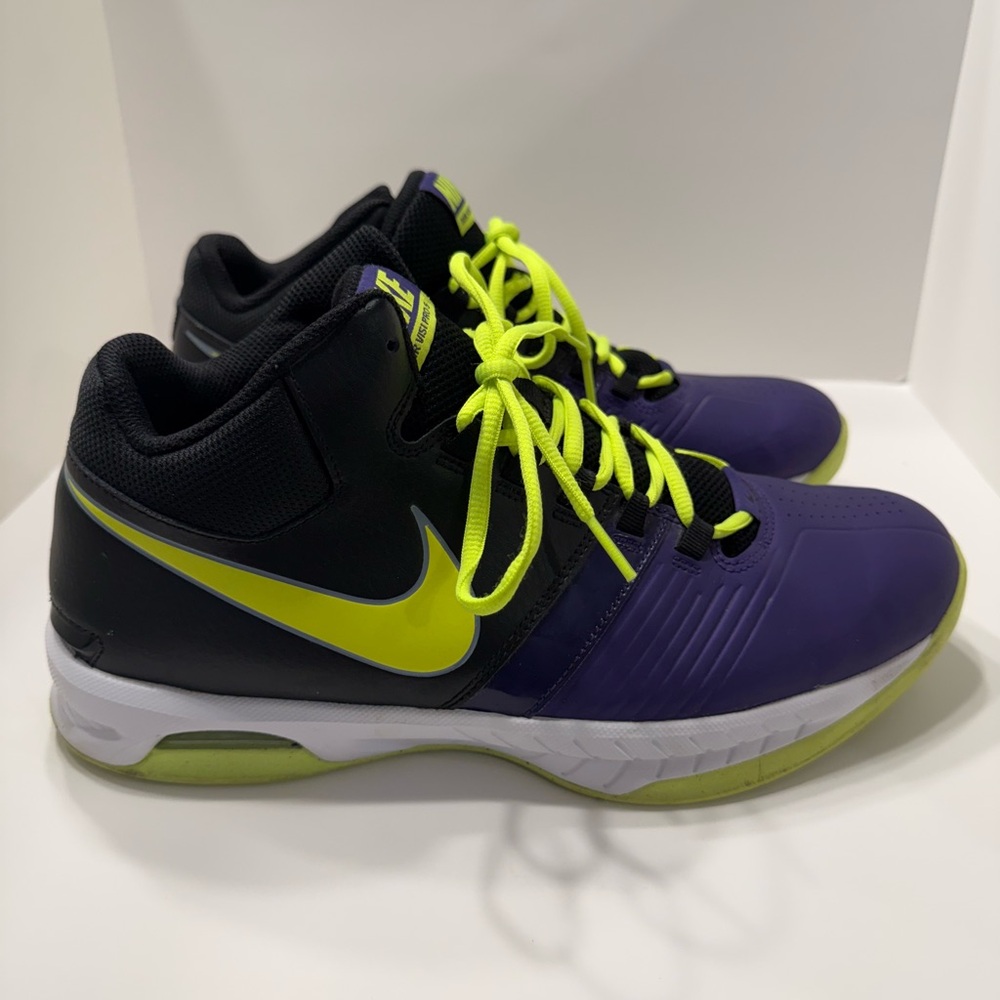 NIKE AIR HIGH TOP SNEAKER MENS SIZE 11 ATHLETIC SHOES 
BLACK, DEEP PURPLE - Picture 3 of 7